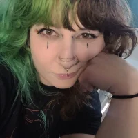 opportunisticwh0re 的個人資料圖片