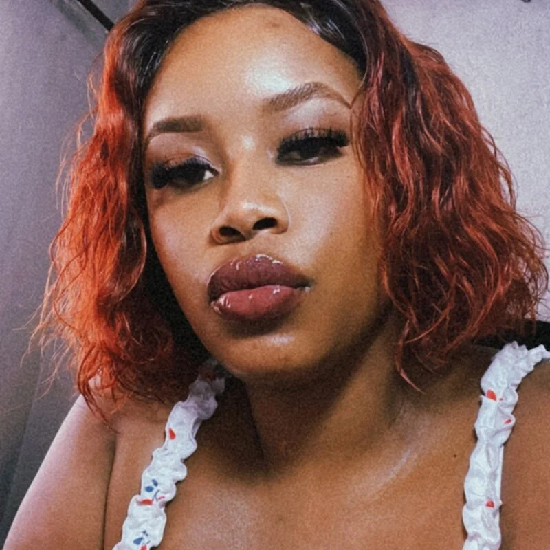 MimiCurves Stripchat profile image