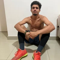 Monal26x's Profile Pic