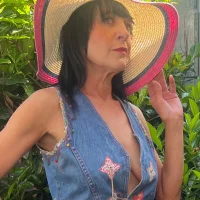 Petite-Romani-69: изображение аватарки