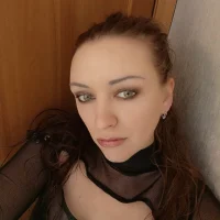 RainaWelsh's Profile Pic
