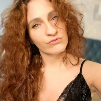 SandraBev's Profile Pic