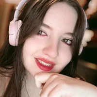 LauretteRagar's Avatar Pic