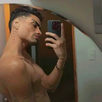 Cruising_Lyam webcam