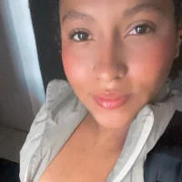 Violet_Cm's Profile Pic
