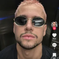 brancaoderosa's Profile Pic