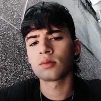 Sebstian_'s Profile Pic