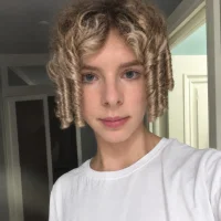Kudi_Minnt Adlı Modelin Avatarı