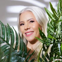 Perlaa-sweett model avatar