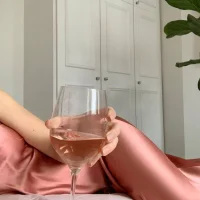 red_elis's Profile Pic