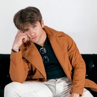 noah_eden_'s Avatar Photo