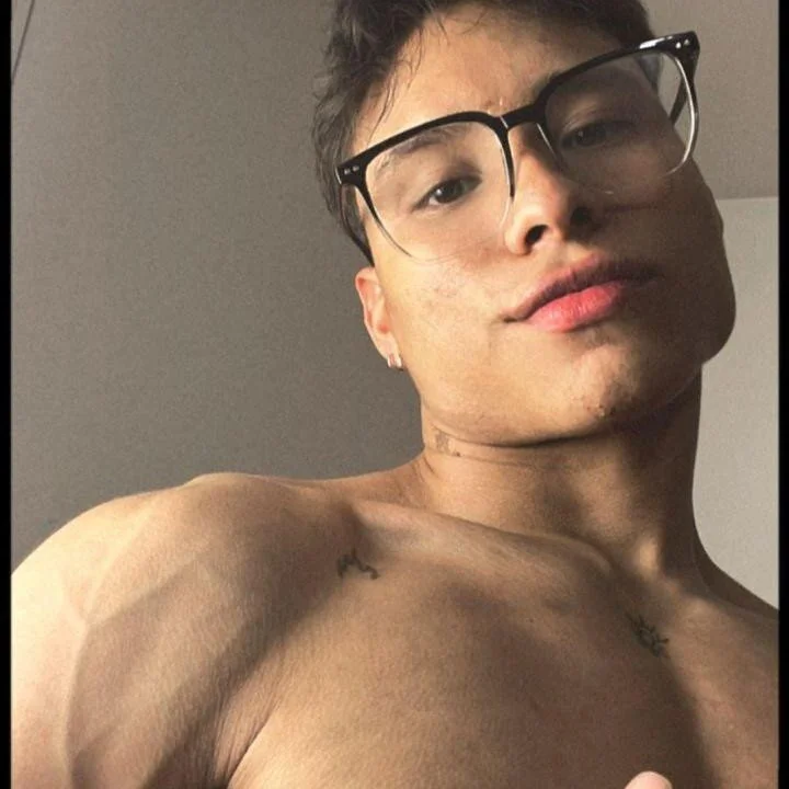 NelModel1 profile photo