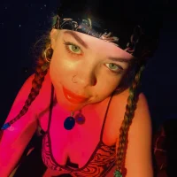 roseebudd's Profile Pic