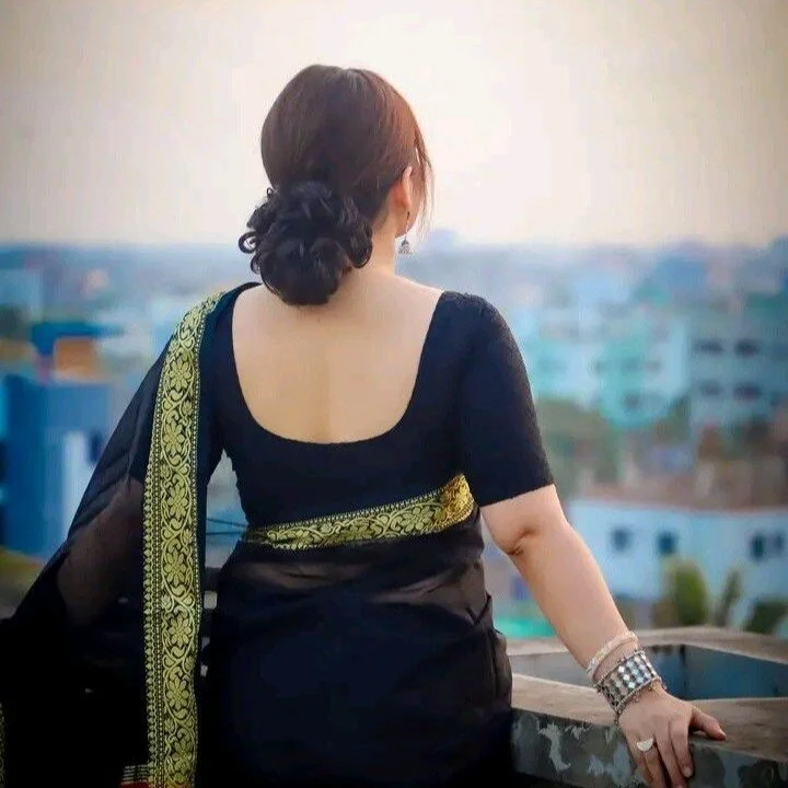 V-Queen-Pakhi profile photo