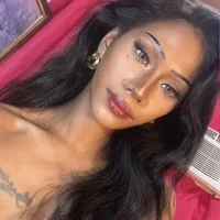 Tarah_MC_Collins Adlı Modelin Avatarı