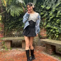 LuaBusch's Avatar Pic