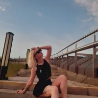 LizzyAllison's Profile Pic