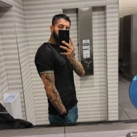 leo_logan's Profile Pic