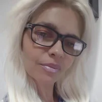 Профилна снимка на Evelyn_Yo