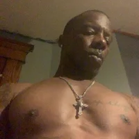 LONGDICKTEE7744 Φωτ, Προφίλ
