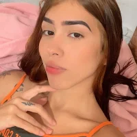 Baby_Andrea Φωτ, Προφίλ