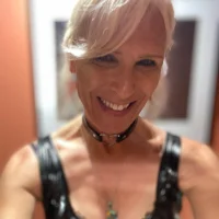 AuroralEve42's Avatar Pic