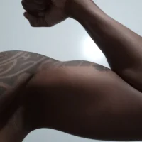 صورة الملف الشخصي لـ Wellhotblack23