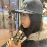 XIAOMAO-56321's Profile Pic