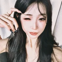 YLWH001's Profile Pic