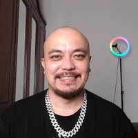 Shine02's Profile Pic