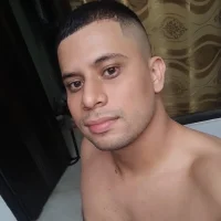 ahenryrober's Profile Pic