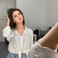 stellasammer's Profile Pic