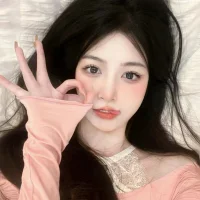 SyLvia_aa's Avatar Pic