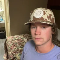 TrevLovesMilfs' Avatar Pic
