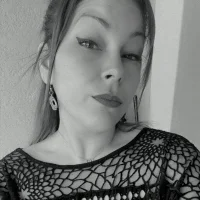 Slika avatara modela DarkEmy