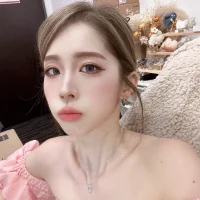 momo1688-'s Profile Pic