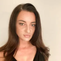 0nyxVector_Tau's Profile Pic