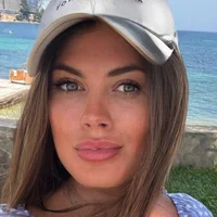 LalyDee's Avatar Photo