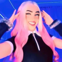 Blonde_fuck's Avatar Pic