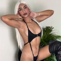 Latin_girl01's Avatar Photo