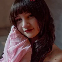 _Charlotte_Collins_ Profilový obrázek