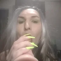 Pretty_Sophie69's Avatar Photo