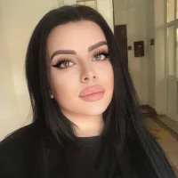 Moni_bell's Profile Pic