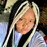 Mamacitastik's Offline Chat Room