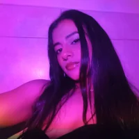 NiaVelvet18