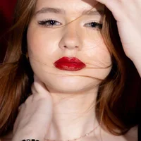 Karenredflag avatar - live cam performer on MySuperHot