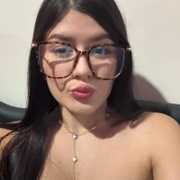 karlyth17's Profile Pic