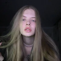 CloverBuff Φωτ, Προφίλ