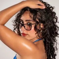 NiaVeraa's Avatar Pic