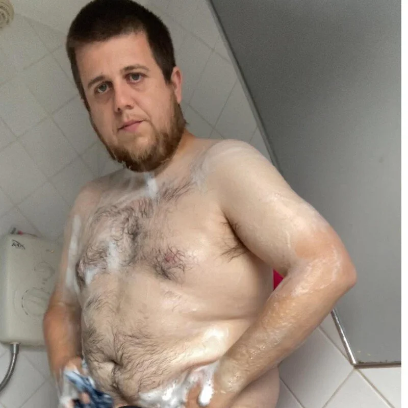 hugechris1988 profile photo